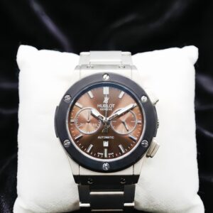 Hublot steel strap luxury watch for men with stainless steel bracelet and premium silver dial