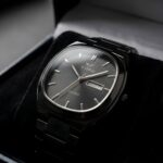 Viokai luxury stylish men wrist watch with elegant dial and premium strap